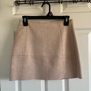Kendall & Kylie Blush/ Cream Mini Skirt